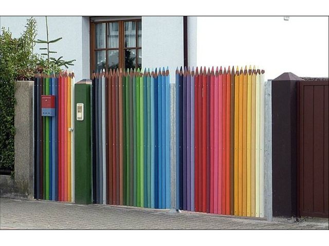 an other piece of art and way to celebrate the street, sent by Bruno Dufour, see the new section 